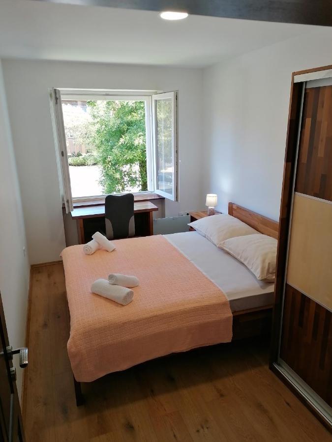 Apartment "B" 50 M From The Beach 자다르 외부 사진