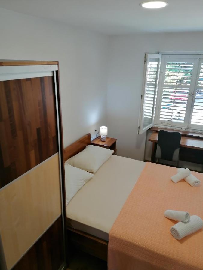 Apartment "B" 50 M From The Beach 자다르 외부 사진