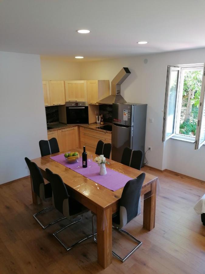 Apartment "B" 50 M From The Beach 자다르 외부 사진