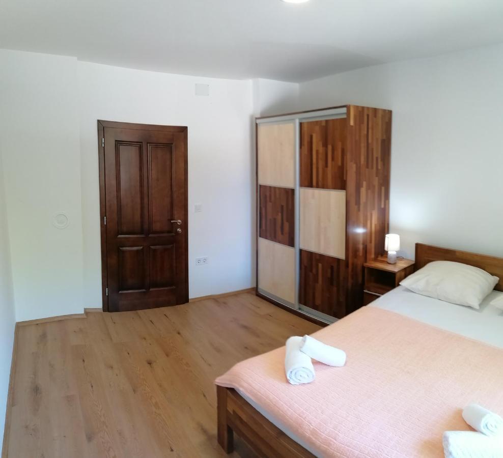 Apartment "B" 50 M From The Beach 자다르 외부 사진