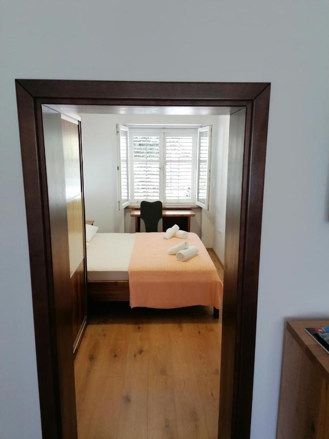 Apartment "B" 50 M From The Beach 자다르 외부 사진