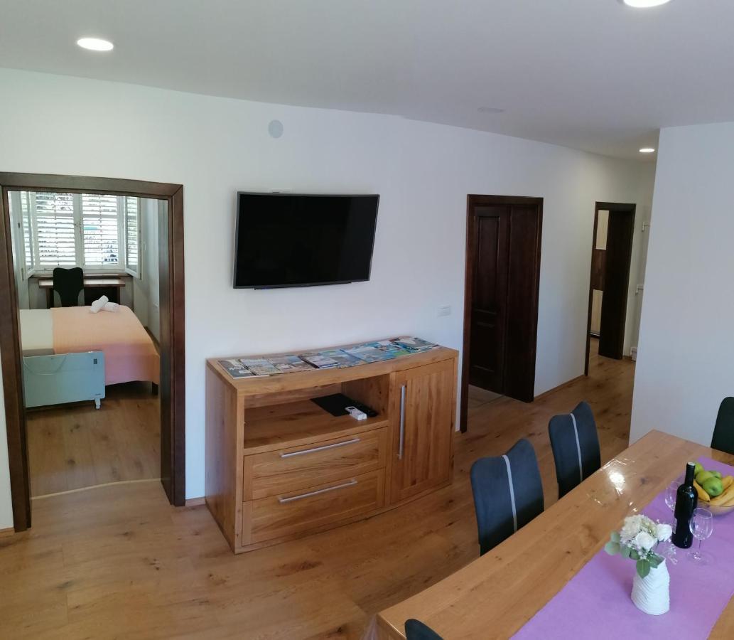 Apartment "B" 50 M From The Beach 자다르 외부 사진